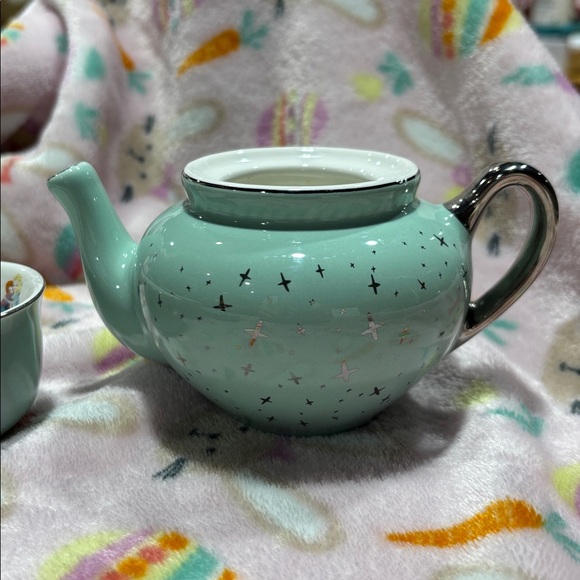 Pottery Barn tea set - Picture 2 of 8